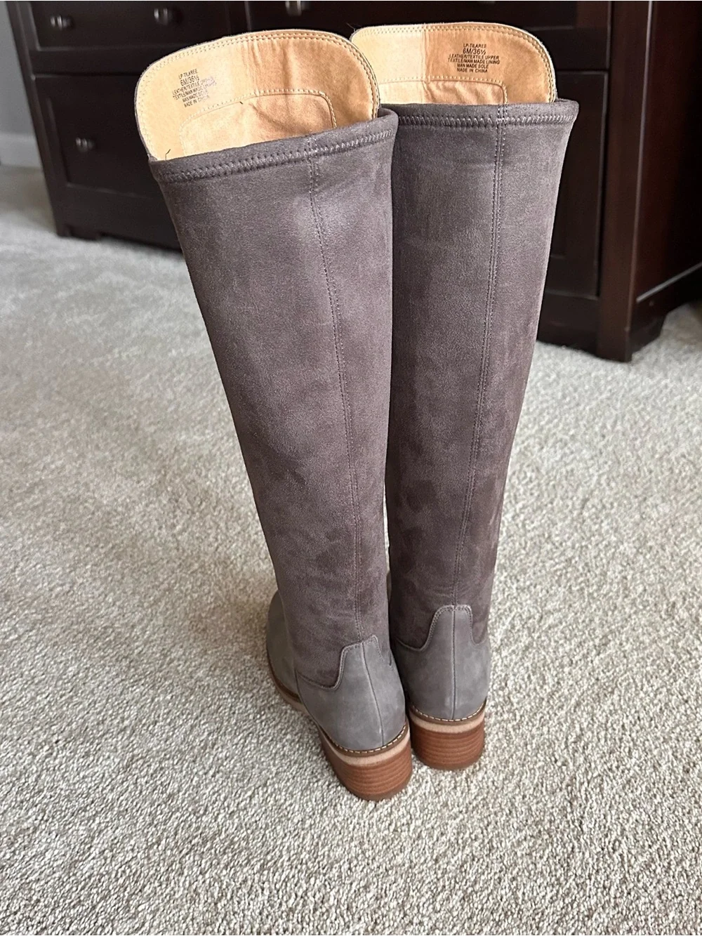 N/A elegant tall